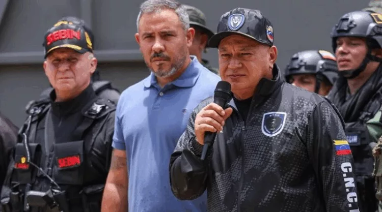 detenidos por actos terroristas