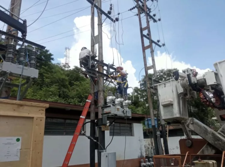 Corpoelec ejecutó mantenimiento