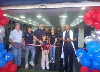 Con la idea de seguir expandiéndose en el estado Carabobo y el resto de Venezuela, Casaplus abrió nueva tienda de marcas en San Diego.