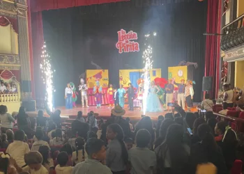 La Escuela va al Teatro
