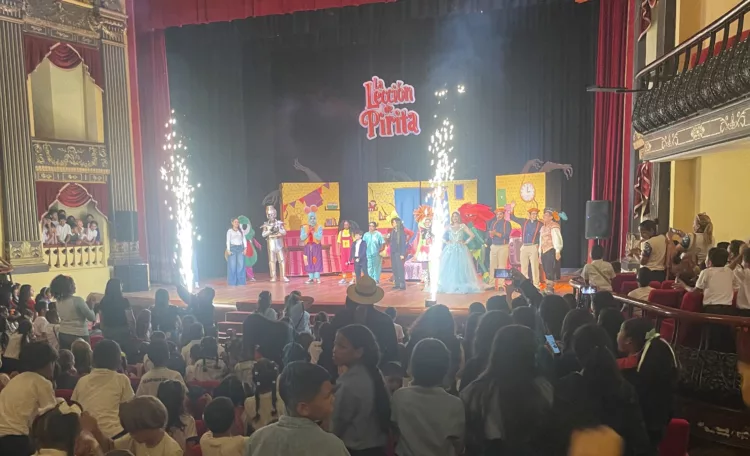 La Escuela va al Teatro