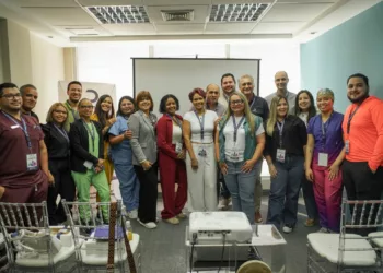 Médicos veterinarios