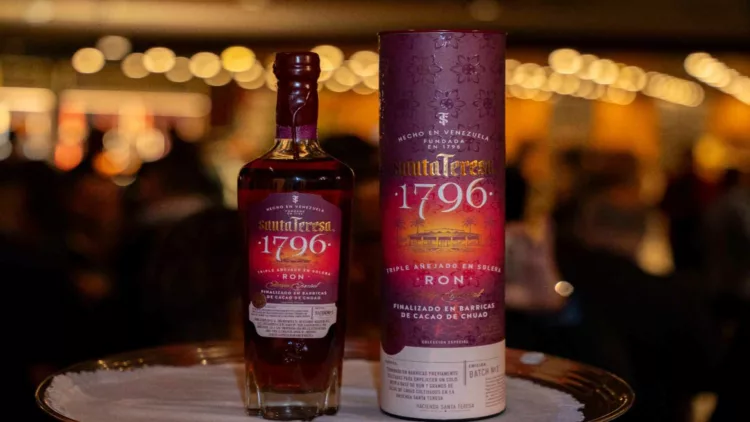 Santa Teresa 1796 Sorprende: Una Edición Especial de Ron Madurada en Barricas de Cacao de Chuao