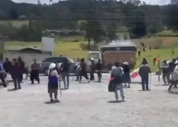 contra el Presidente de Ecuador