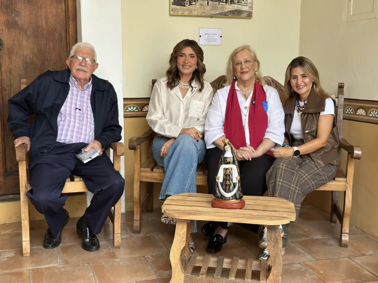 honor a la Virgen del Socorro