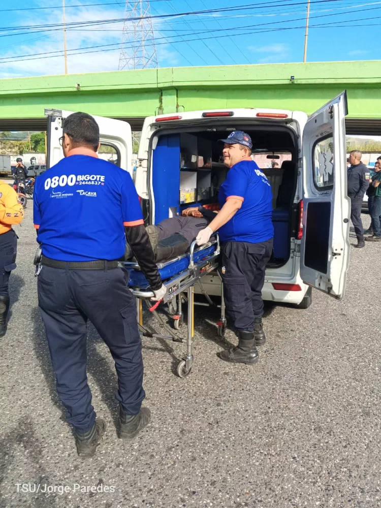 Dos funcionarios