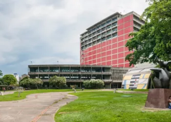 Se funda la Universidad Central de Venezuela