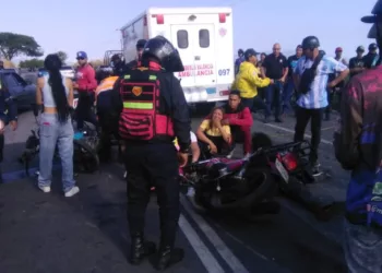 Dos motorizados