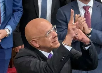 Jorge Rodríguez seguirá en la presidencia