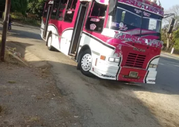Metro de Valencia y algunas unidades de transporte activas