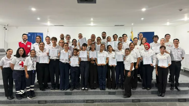Cruz Roja Venezolana graduó a 13 brigadistas de Juventud