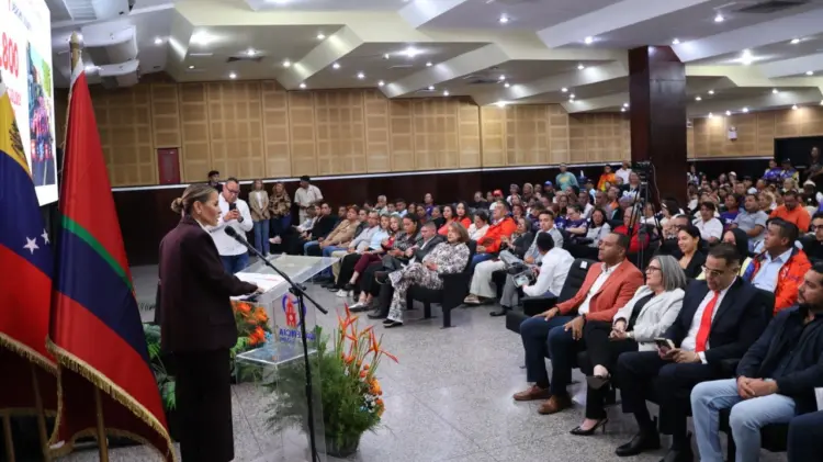 Alcaldesa de Valencia presentó
