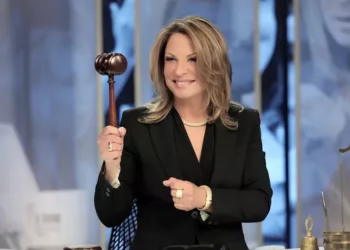 La conductora de "Caso cerrado" será sometida a una operación de las cuerdas vocales.