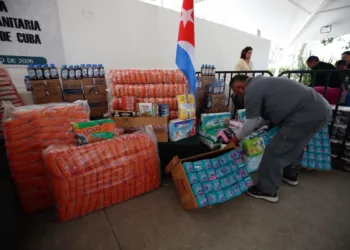 Principalmente víveres, agua y medicamentos se recolectaron en México para auxiliar a los cubanos.
