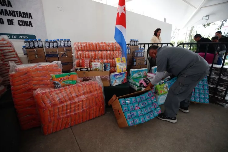 Principalmente víveres, agua y medicamentos se recolectaron en México para auxiliar a los cubanos.