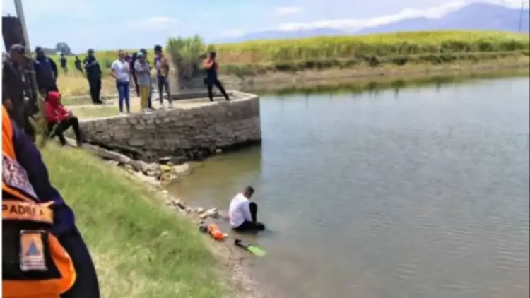 El cuerpo del niño fue localizado en una laguna artificial.