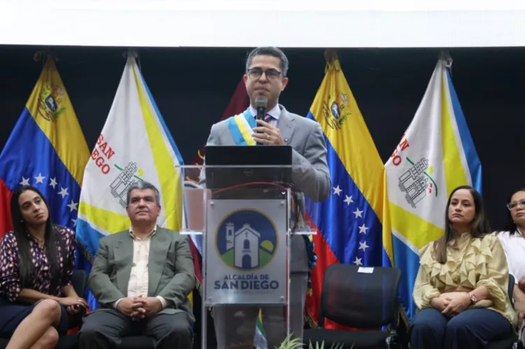 León Jurado presentó Informe de Gestión 2025