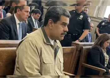 Lo que ordenó el juez en la audiencia de Maduro y Flores