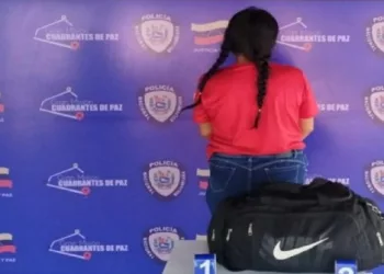 La identidad de la detenida no fue dada a conocer.