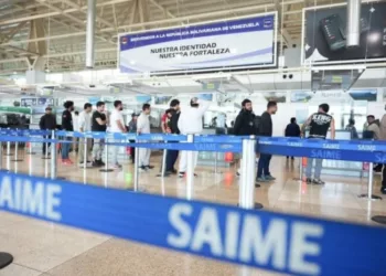 Los ciudadanos repatriados fueron atendidos por las autoridades, al llegar a suelo venezolano.
