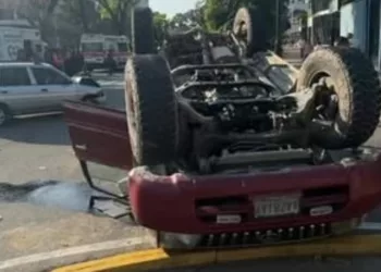 Un lesionado tras choque en Av. Bolívar de Valencia