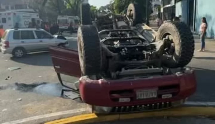 Un lesionado tras choque en Av. Bolívar de Valencia