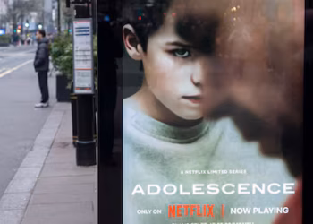 Reino Unido difundirá gratis la miniserie "Adolescencia" en los institutos.