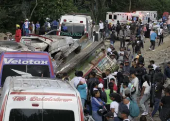 El ataque afectó a al menos 15 vehículos en el sector de El Túnel, Cajibío.