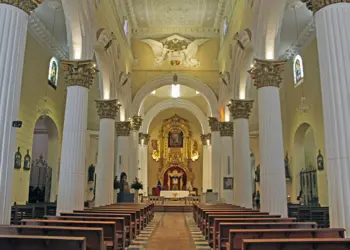 La visita de los 7 templos forma parte de los actos religiosos de la Semana Santa.