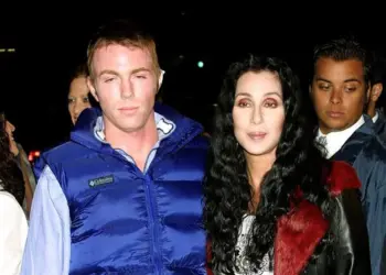 Este es el segundo intento de Cher por obtener la tutela sobre las finanzas de su hijo Elijah Blue Allman.
