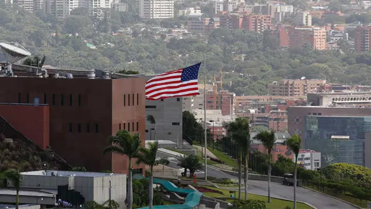 Luego de su reciente reapertura, la embajada de EE. UU. en Caracas está solicitando personal.