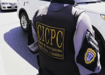 Funcionarios del CICPC buscan a la madre de la víctima, por su presunta complicidad en los hechos.