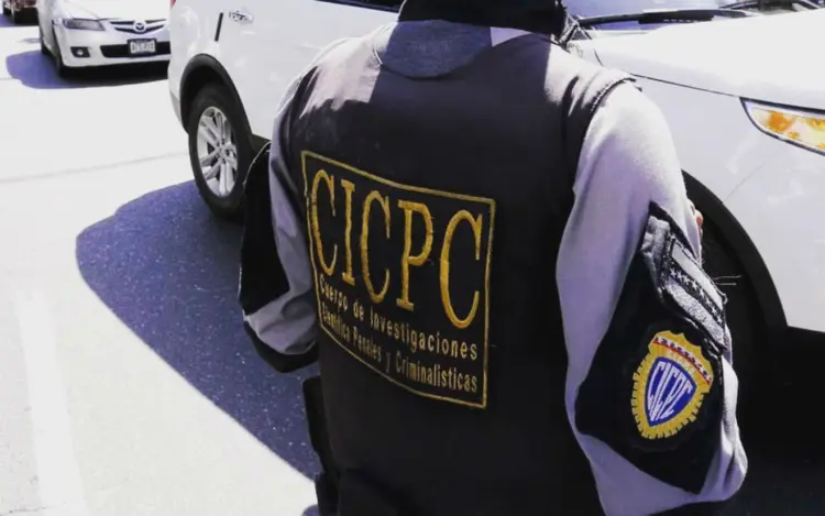 Funcionarios del CICPC buscan a la madre de la víctima, por su presunta complicidad en los hechos.
