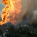 La zona donde se produjo el incendio es un pueblo ribereño con numerosas casas de madera construidas sobre pilotes.