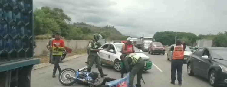 Joven motorizado
