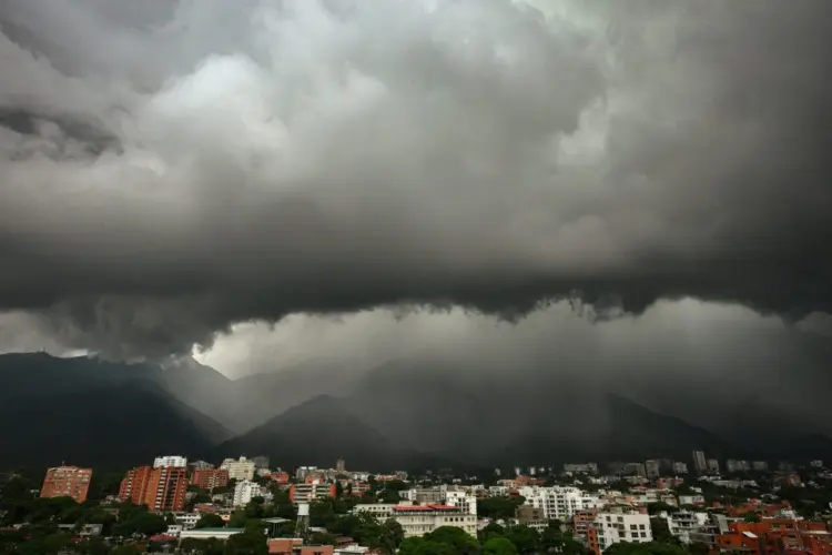 Inameh pronosticó clima variado con precipitaciones en diferentes zonas del país.