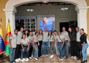 Radio América 90.9 FM cuenta con un gran equipo de profesionales de la comunicación social.