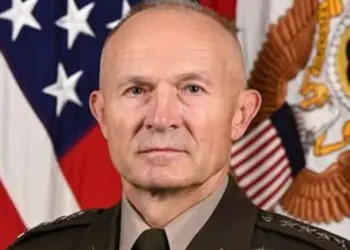 El general Randy George fue forzado a abandonar el cargo.