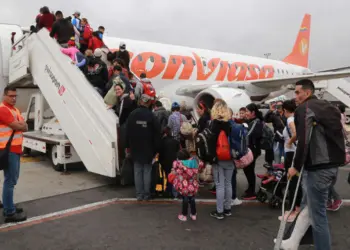 En el vuelo venían 134 hombres, 35 mujeres y 14 menores de edad.