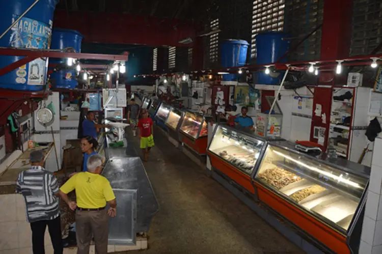 "Una luz para el comercio" plantea una opción viable y rentable para los comerciantes ante los constantes apagones.