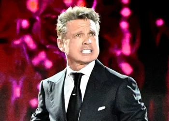 Aunque trascendió que Luis Miguel estaba enfermo, su familia lo desmintió categóricamente.