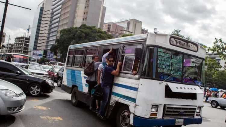 El precio del pasaje urbano será de 140 bolívares, durante los meses de junio y julio de 2026.
