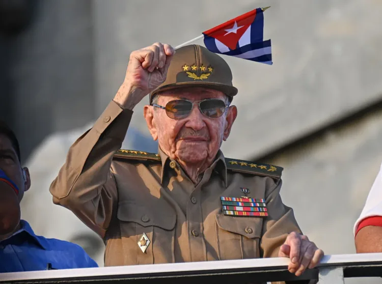 La acusación contra Raúl Castro tendría que ser aprobada por un gran jurado.