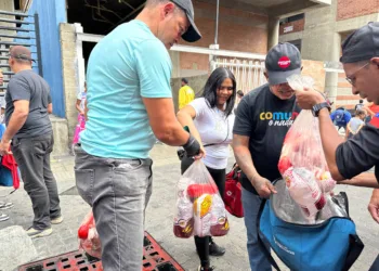 Las jornadas de distribución de proteínas o bolsas de alimentos siguen vigentes.