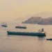 De abrirse completamente el estrecho de Ormuz, el mercado petrolero se debilitaría.