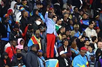 Lumumba Vea se mantiene practicamente inmovil durante los partidos en los que juega República del Congo.