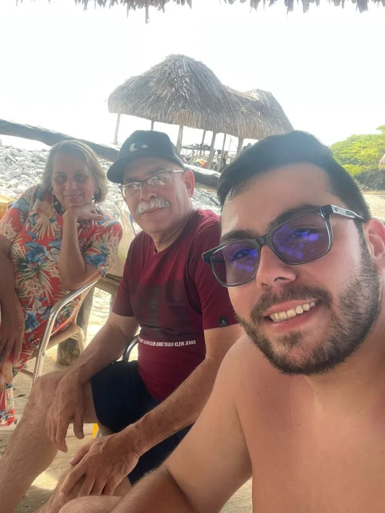 Raúl Enrique Díaz León y su padre, Enrique José Díaz Vásquez, habían sido reportados como desaparecidos.