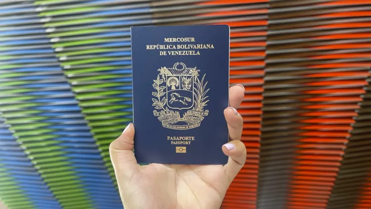 El nuevo documento electrónico de viaje se tramita más rápido que un pasaporte convencional.