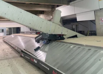 Severos daños sufrió el Aeropuerto Internacional Simón Bolívar de Maiquetía.