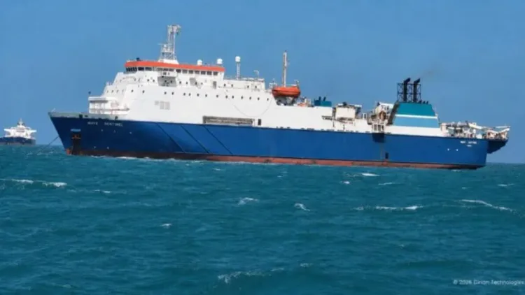 El buque especializado Wave Sentinel llegó al puerto de Guaranao, en el estado Falcón.
